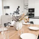 דירה 2ndhomes Stunning 2-story Penthouse With Sauna & 2 Terraces
